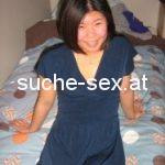 Sex mit einer Asiatin im Bett